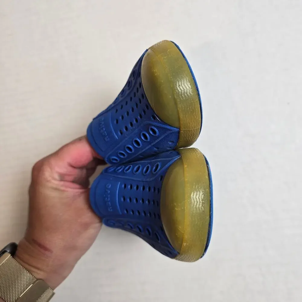 Native Jefferson Glow Blue Shoes Size C6 Slip On Water Shoes